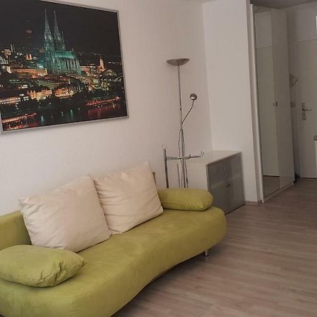 Sonniges Modernes Appartement Hoehenberg Koln Bagian luar foto