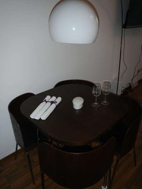 Sonniges Modernes Appartement Hoehenberg Koln Bagian luar foto