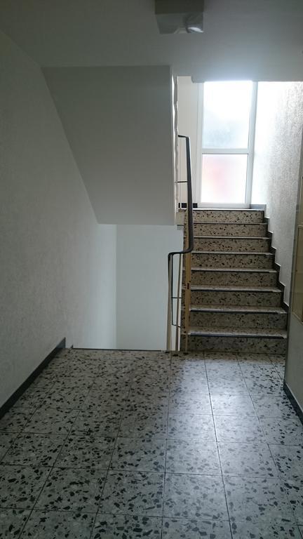 Sonniges Modernes Appartement Hoehenberg Koln Bagian luar foto