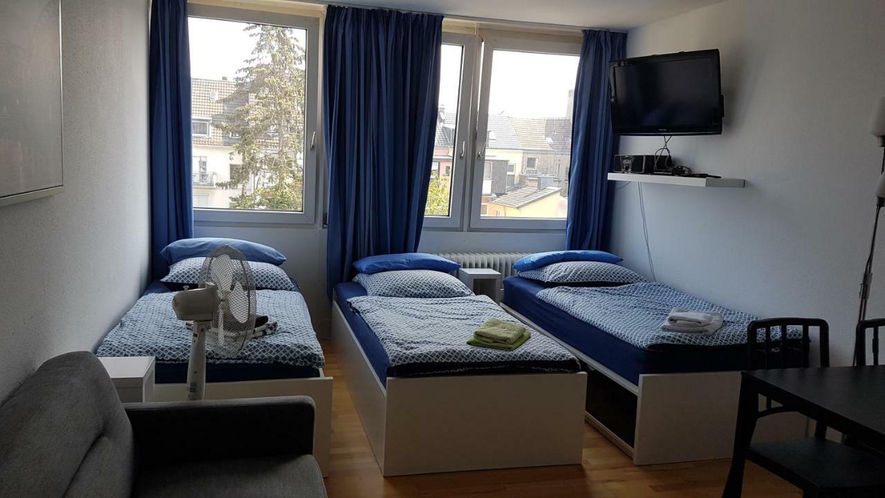 Sonniges Modernes Appartement Hoehenberg Koln Bagian luar foto