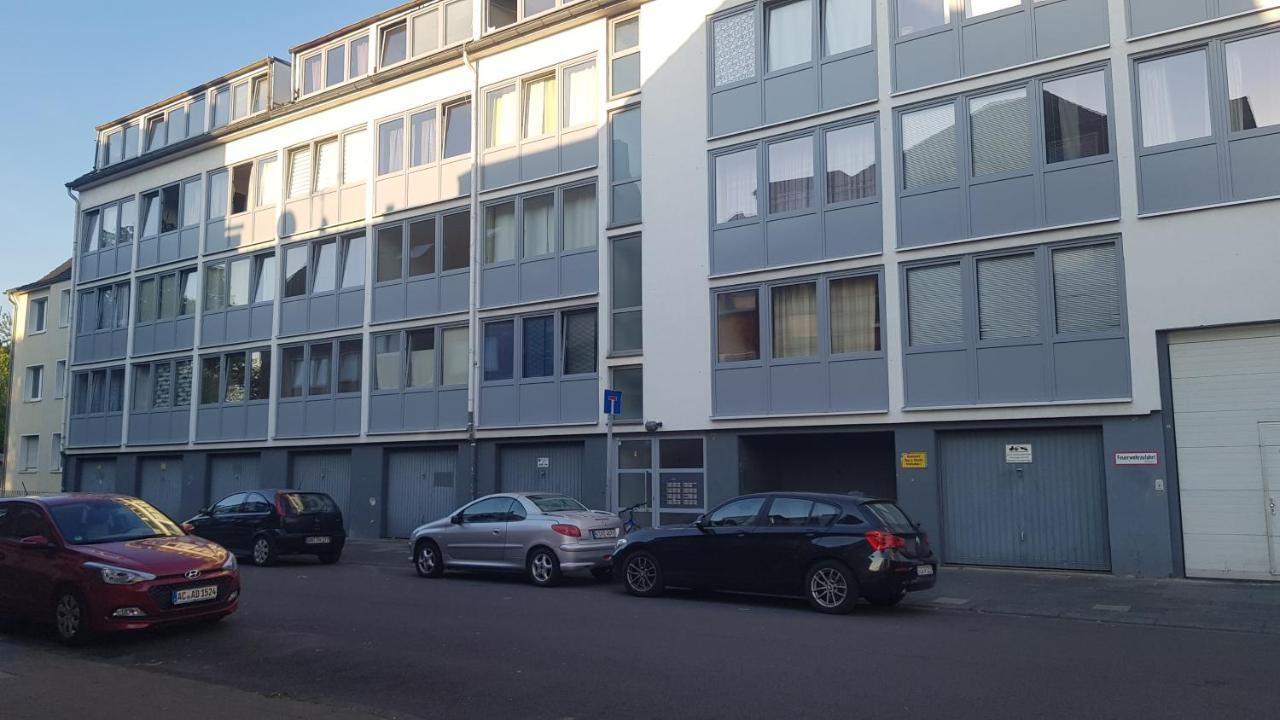 Sonniges Modernes Appartement Hoehenberg Koln Bagian luar foto